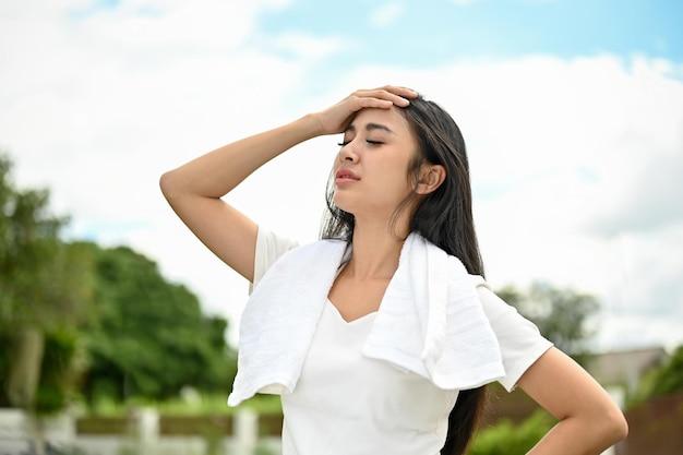 Why does my urine smell like sweat? 