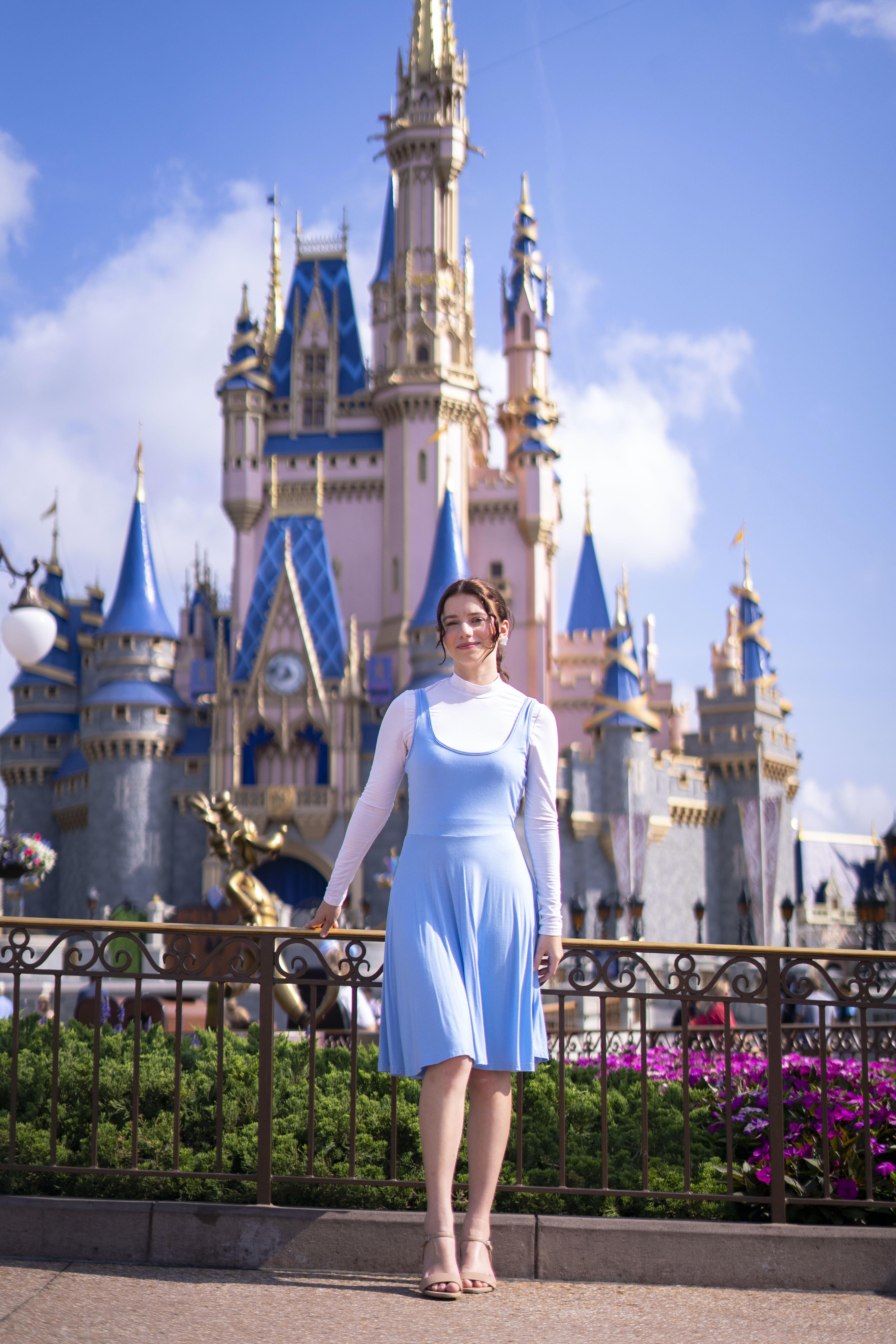 Why do I want to work for Disney Store? 