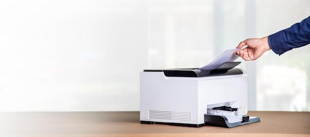 Why is my HP printer printing but not scanning? 
