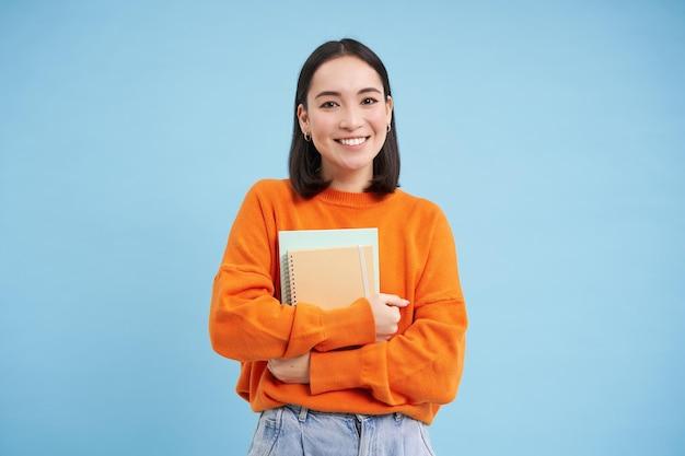 Why should we hire you as a teacher best answer? 